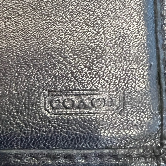 Coach Soho Black Leather Wallet - Picture 8 of 11